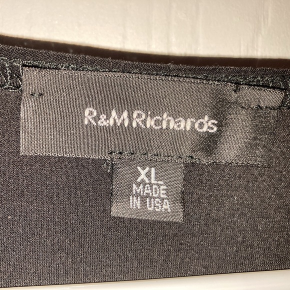 R M RICHARDS WOMANS BLACK WITH RHINESTONE TRIM MOCK WRAP TOP SIZE XL - Picture 4 of 7